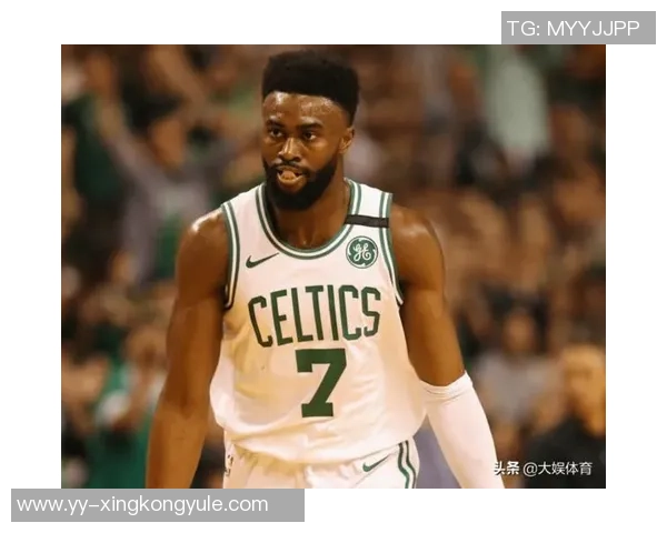 杰伦布朗本赛季表现抢眼场均29分助攻创造416分成球队进攻核心