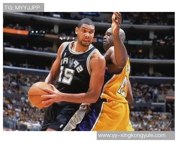 历史第四人埃迪单场狂砍30分15板3帽命中率高达75追平邓肯与奥尼尔辉煌成就