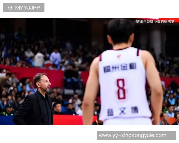 北京外援贝利杰曼强势追分周琦陈盈骏接连犯规送分局势紧张