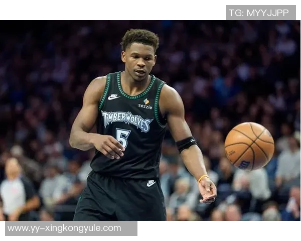 爱德华兹上半场表现亮眼15投6中三分球命中率不佳仍贡献17分1板2助 爱德华兹上半场表现亮眼15投6中三分球命中率不佳仍贡献17分1板2助