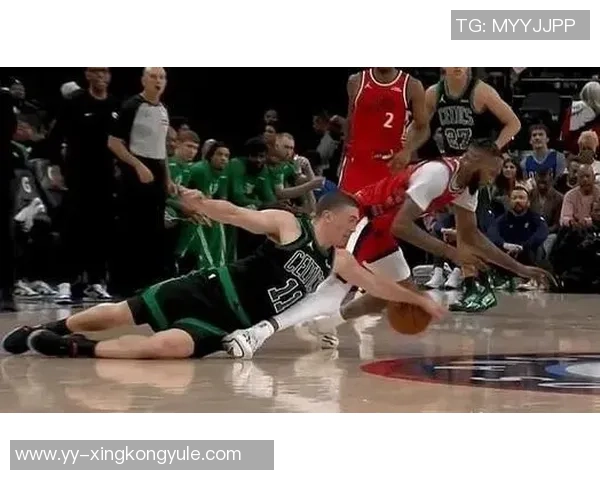 卢指导强调勇士与绿军打法相似强调球队需提升硬朗风格 卢指导强调勇士与绿军打法相似强调球队需提升硬朗风格